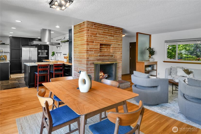Property photo for 12727 Dayton Avenue N, Seattle photo 8