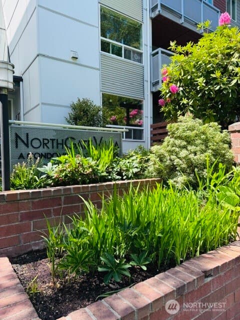 Property photo for 10501 8th Avenue NE #206, Seattle photo 17