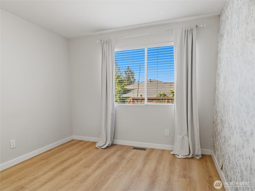 Property photo for 3803 Crystal Ridge Drive SE, Puyallup photo 19