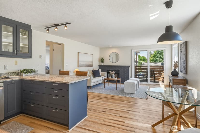 Property photo for 6513 24th Avenue NW #4, Seattle photo 3