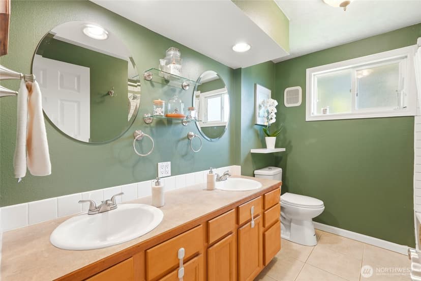 Property photo for 5208 191st Street SW, Lynnwood photo 18