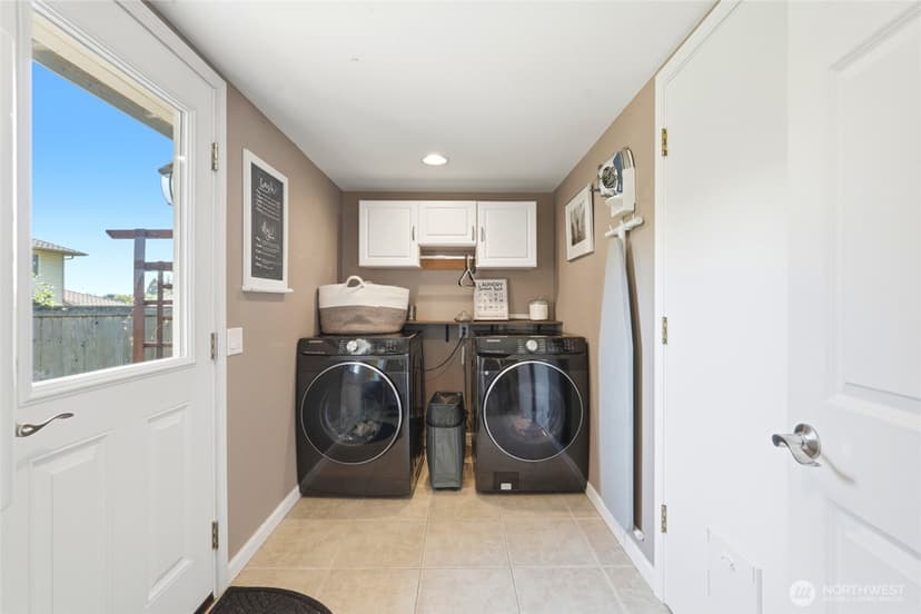 Property photo for 5208 191st Street SW, Lynnwood photo 19