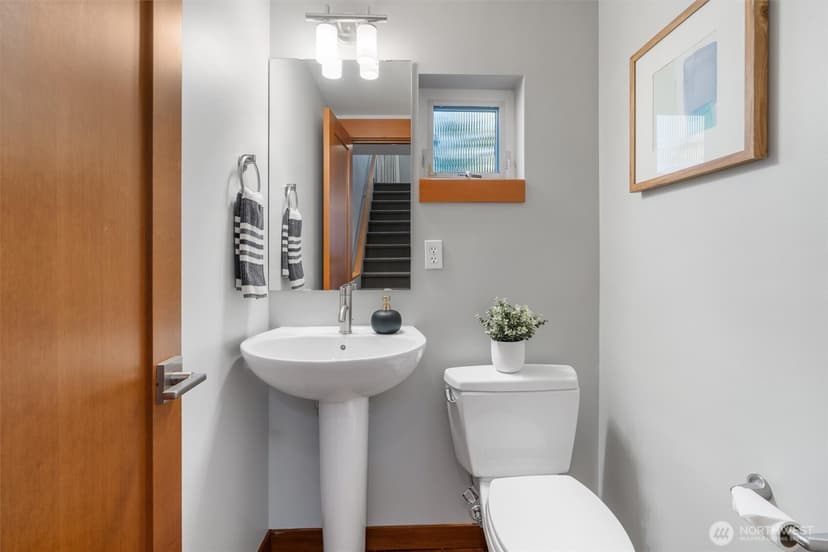 Property photo for 1722 California Avenue SW #C, Seattle photo 14