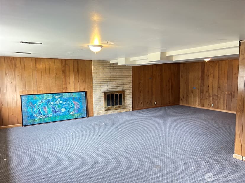 Property photo for 11718 5th Avenue NE, Seattle photo 18