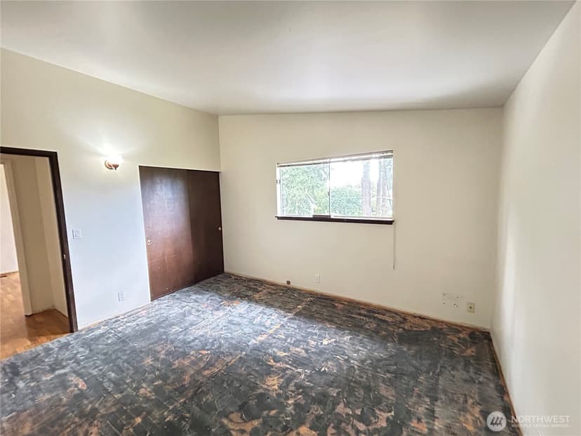 Property photo for 11718 5th Avenue NE, Seattle photo 13