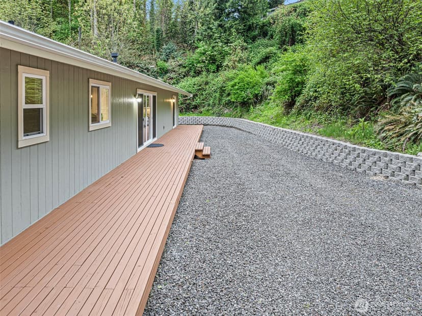 Property photo for 1108 Olney Avenue E, Port Orchard photo 9