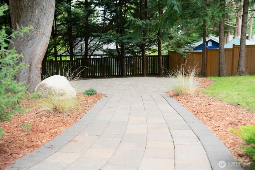 Property photo for 22039 NE 15th Street, Sammamish photo 6