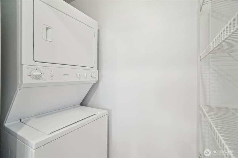 Property photo for 2721 1st Avenue #906, Seattle photo 20