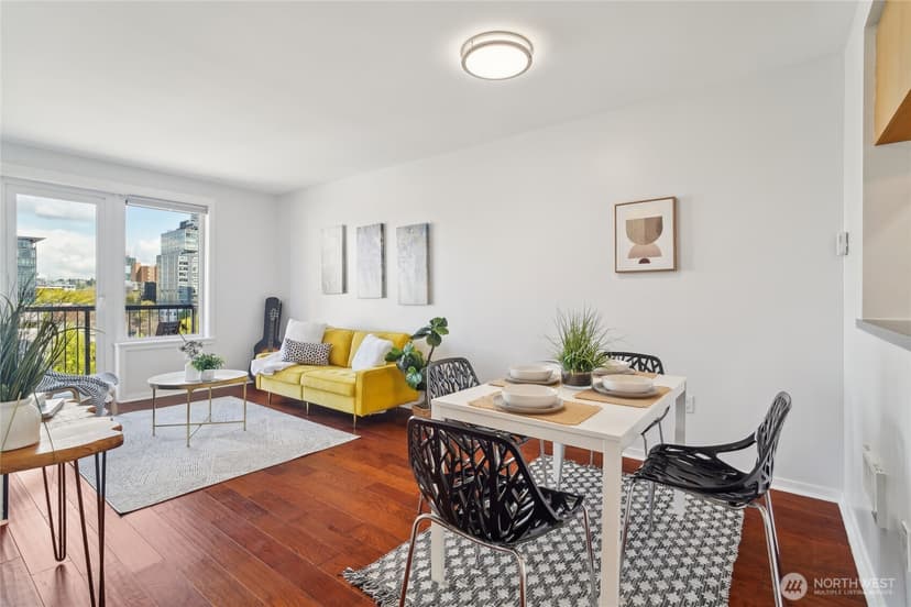 Property photo for 2721 1st Avenue #906, Seattle photo 7