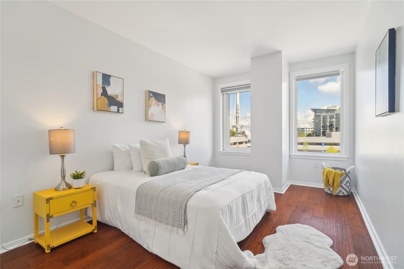 Property photo for 2721 1st Avenue #906, Seattle photo 17