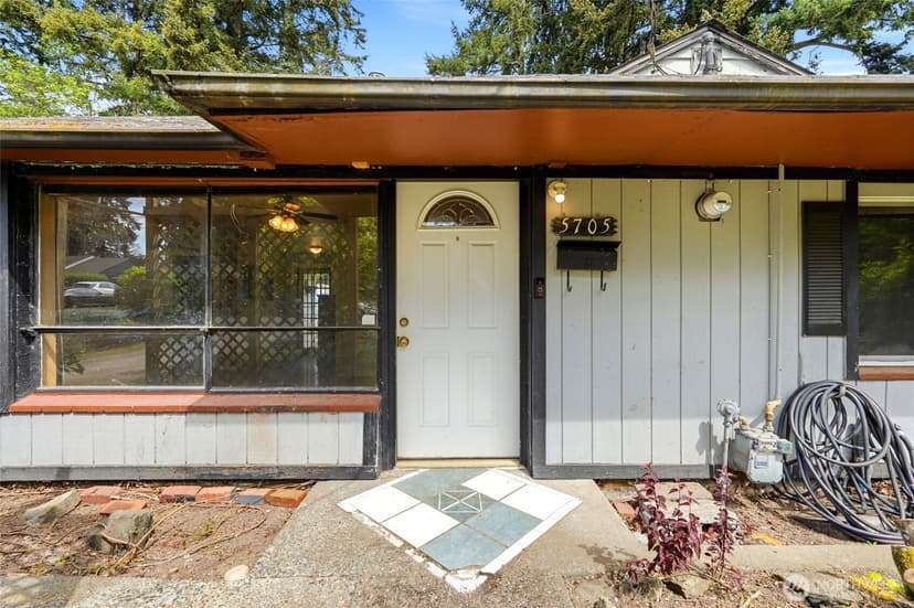 Property photo for 5705 238th Street SW, Mountlake Terrace photo 4