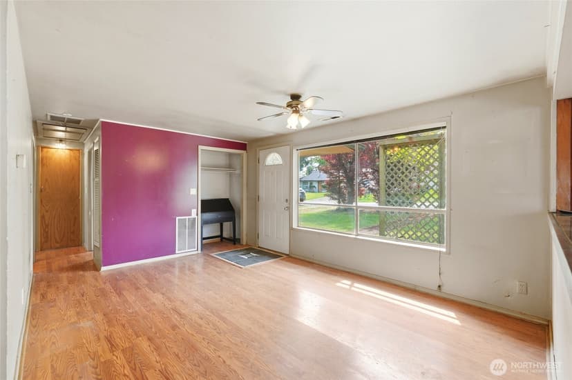 Property photo for 5705 238th Street SW, Mountlake Terrace photo 8