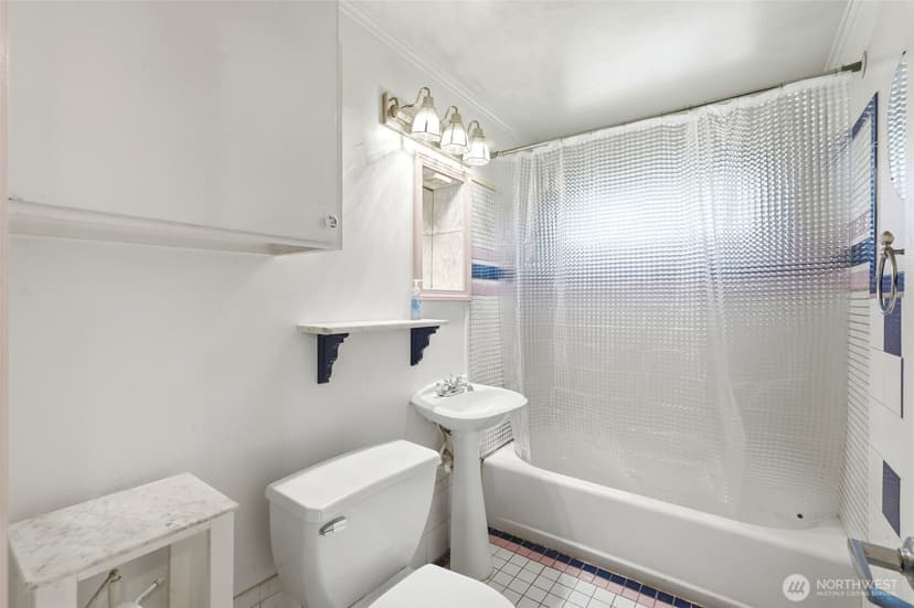 Property photo for 5705 238th Street SW, Mountlake Terrace photo 19