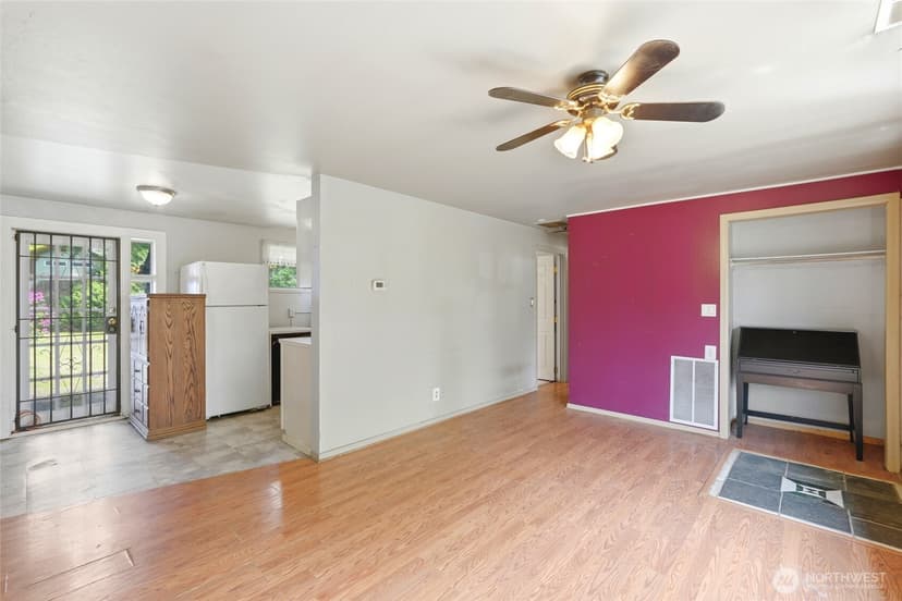 Property photo for 5705 238th Street SW, Mountlake Terrace photo 9