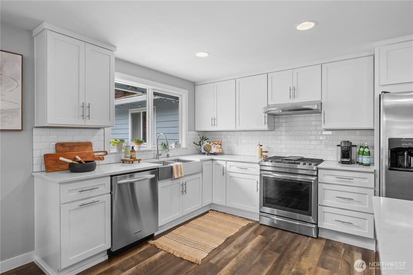 Property photo for 7848 NE 146th Street, Kenmore photo 9