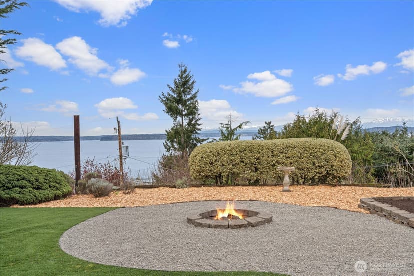 Property photo for 5911 49th Avenue SW, Seattle photo 9