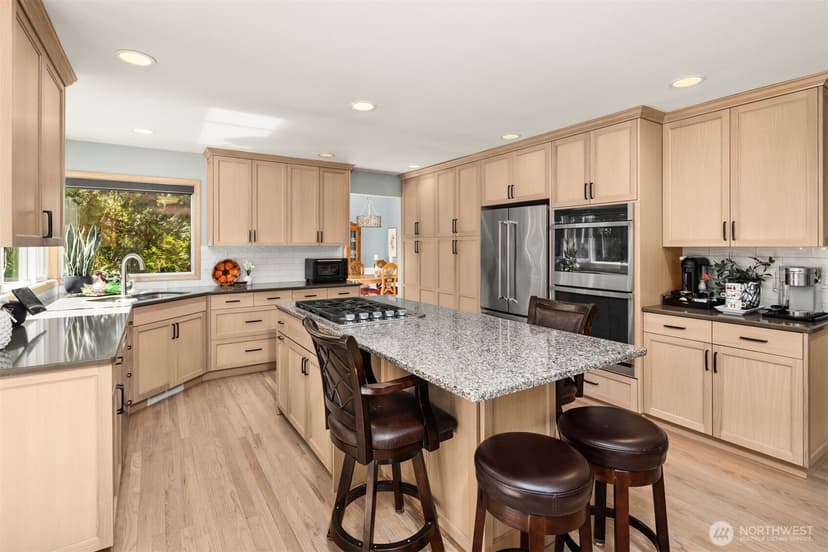 Property photo for 21641 SE 249th Street, Maple Valley photo 14