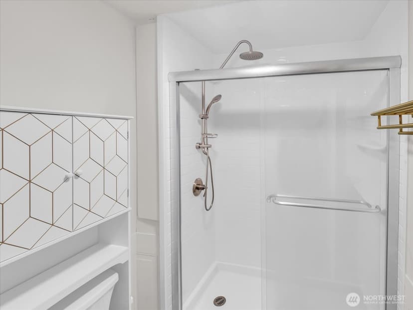 Property photo for 7 Harrison Street #17, Seattle photo 13