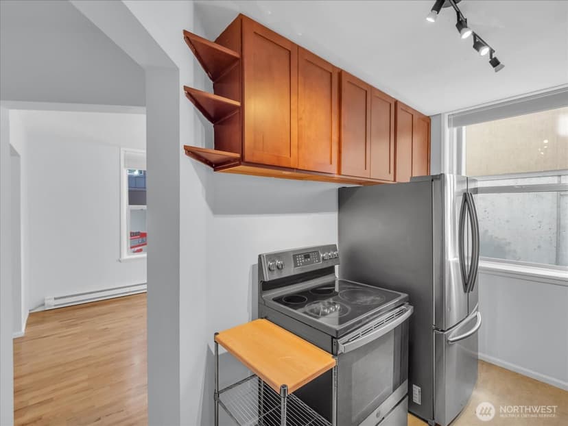 Property photo for 7 Harrison Street #17, Seattle photo 10