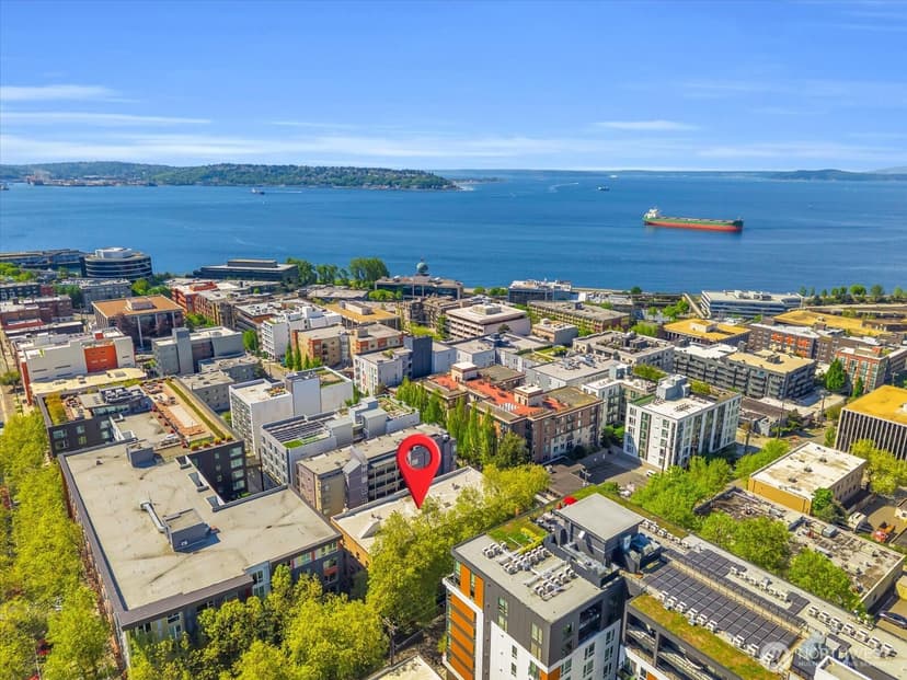Property photo for 7 Harrison Street #17, Seattle photo 19