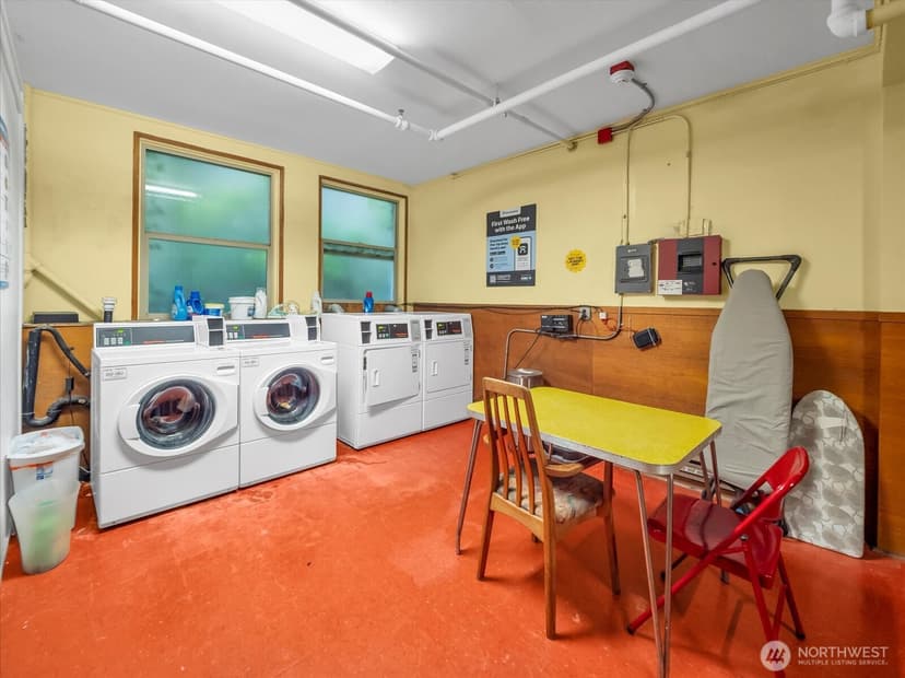 Property photo for 7 Harrison Street #17, Seattle photo 15