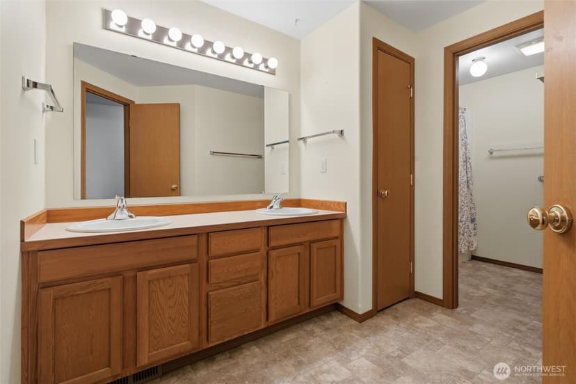 Property photo for 6201 SE Mile Hill Drive, Port Orchard photo 26