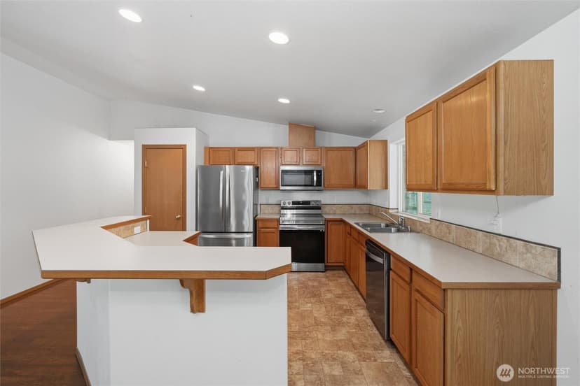Property photo for 6201 SE Mile Hill Drive, Port Orchard photo 13