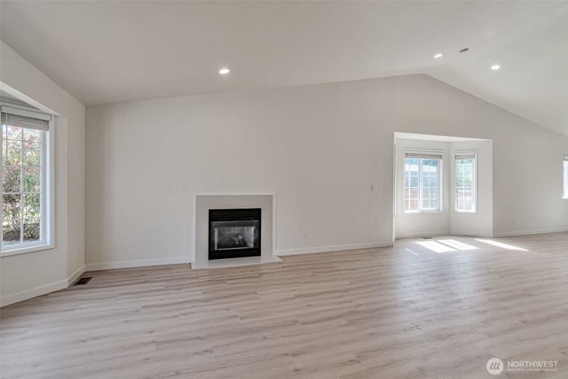 Property photo for 4504 220th SW Street SW, Mountlake Terrace photo 10