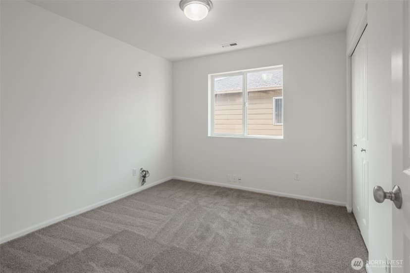 Property photo for 3910 61st Avenue E, Fife photo 16