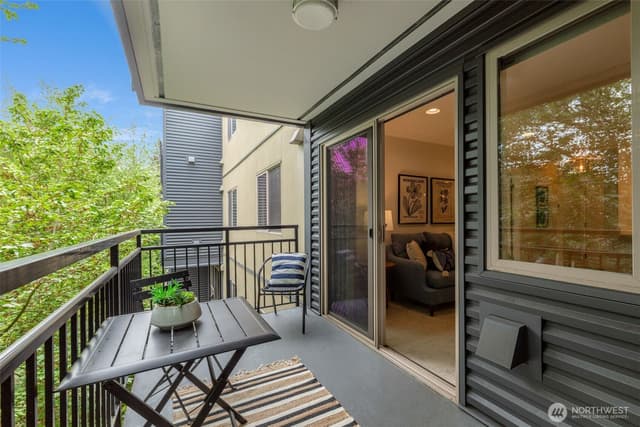 Property photo for 275 W Roy Street #315, Seattle photo 5