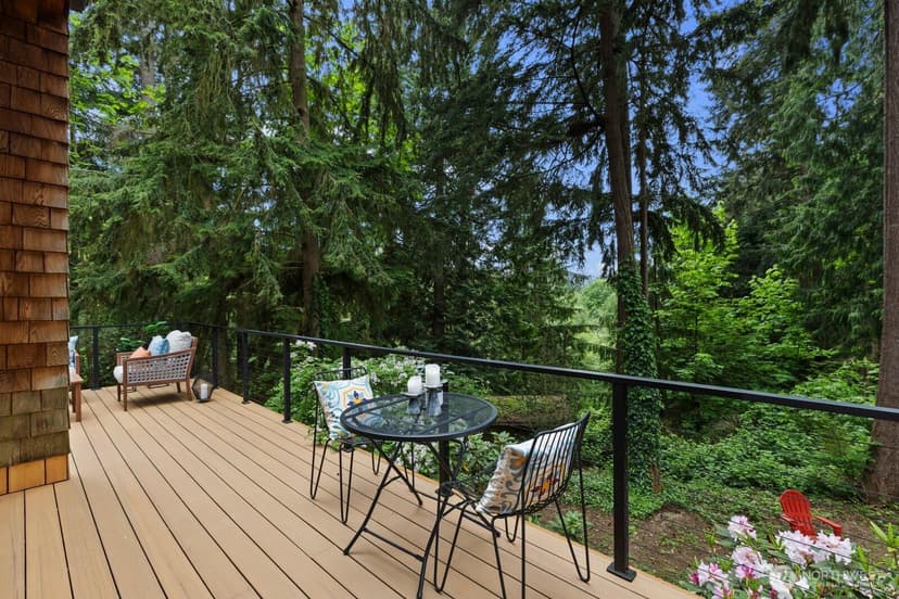 Property photo for 11730 Clearview Dr, Edmonds photo 32