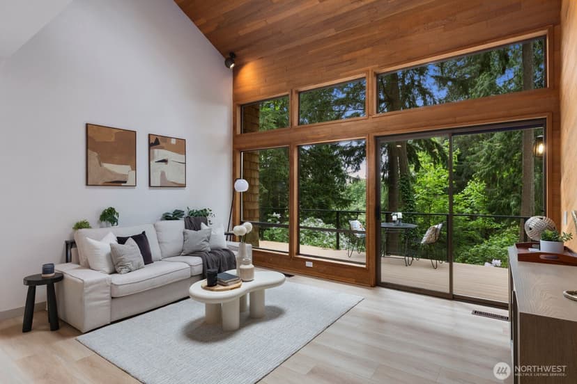 Property photo for 11730 Clearview Dr, Edmonds photo 13