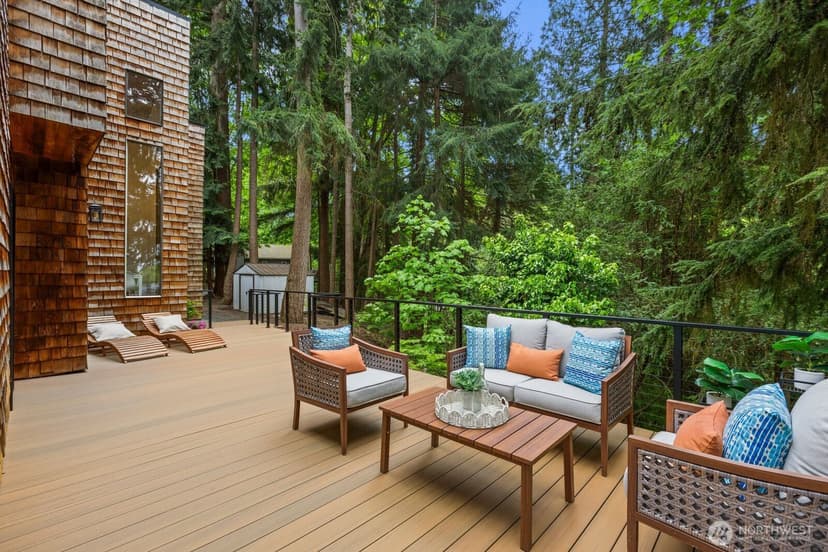 Property photo for 11730 Clearview Dr, Edmonds photo 36