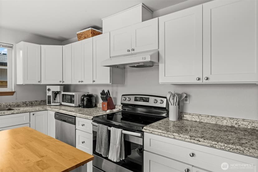 Property photo for 1756 S 42nd Street, Tacoma photo 11