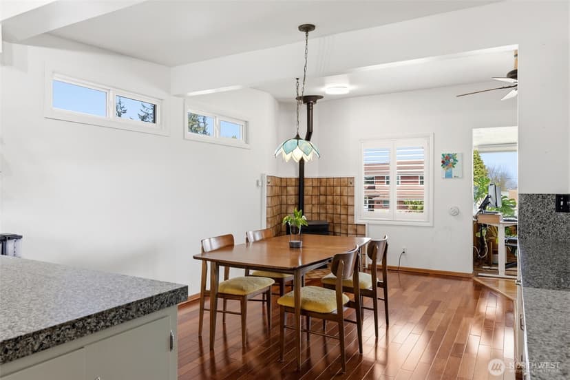 Property photo for 4826 Delaware Avenue, Everett photo 14