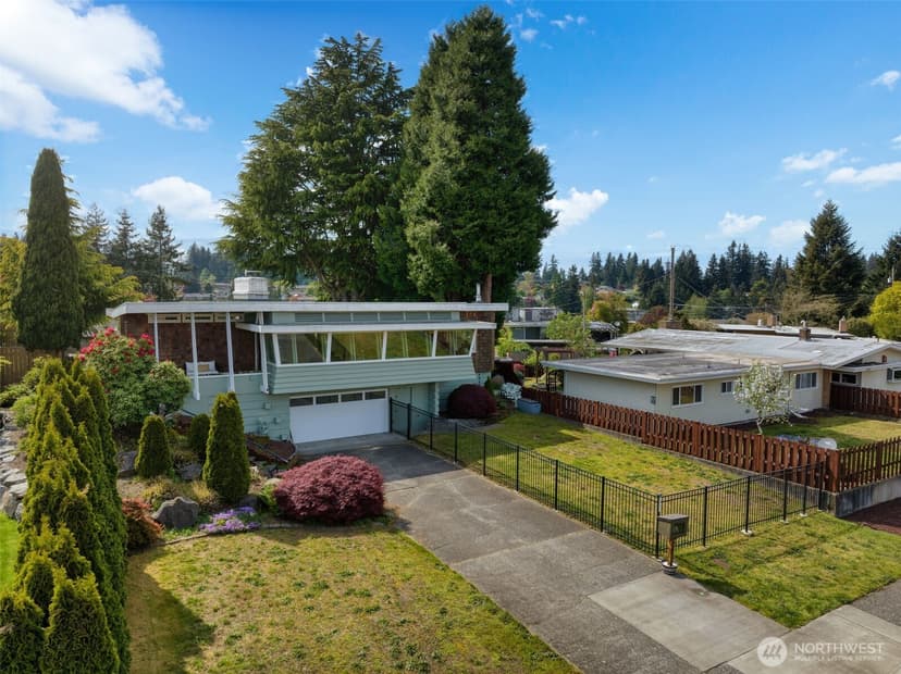 Property photo for 4826 Delaware Avenue, Everett photo 36