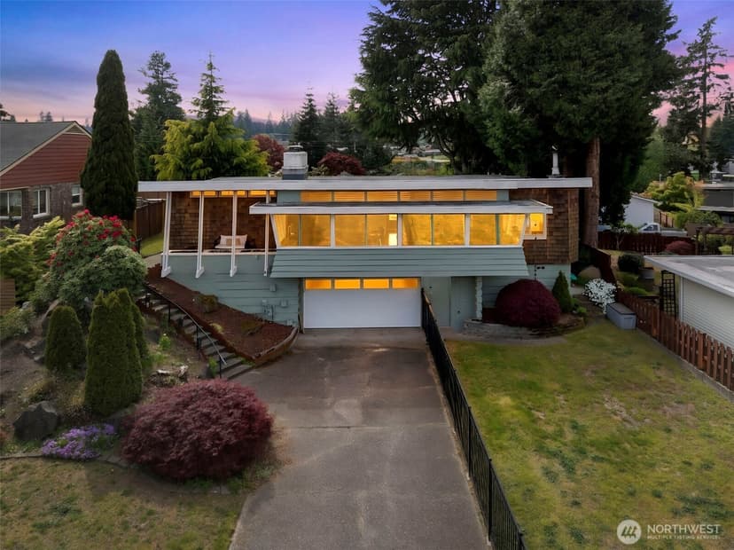 Property photo for 4826 Delaware Avenue, Everett