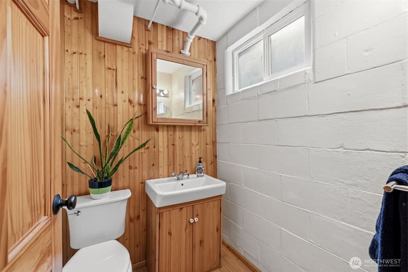 Property photo for 4826 Delaware Avenue, Everett photo 27