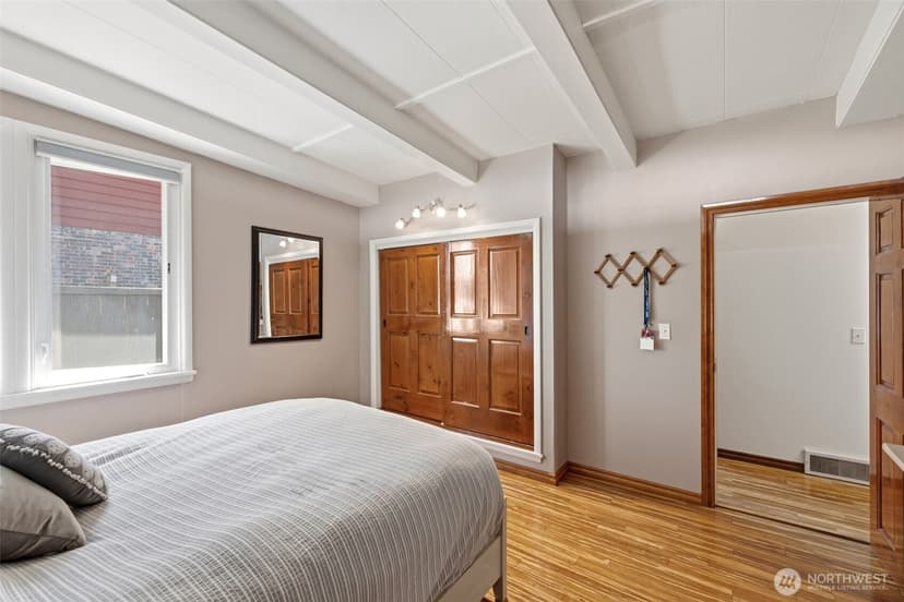 Property photo for 4826 Delaware Avenue, Everett photo 21