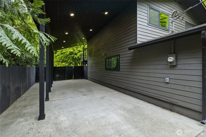 Property photo for 4008 NE 197th Street, Lake Forest Park photo 4