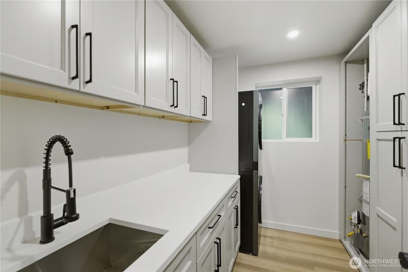 Property photo for 4008 NE 197th Street, Lake Forest Park photo 29