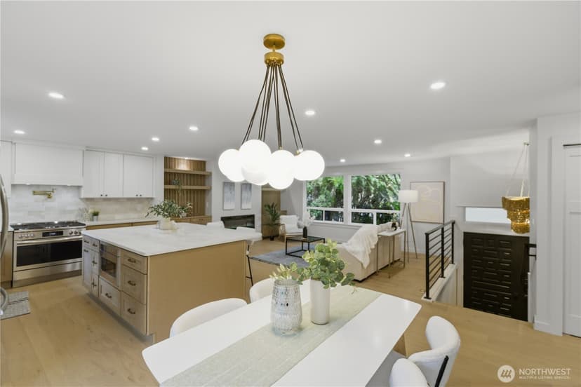 Property photo for 4008 NE 197th Street, Lake Forest Park photo 6