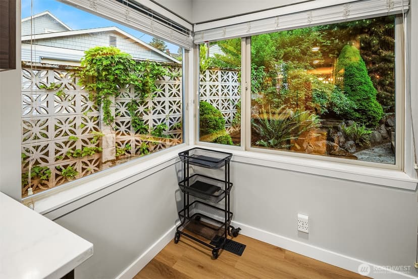 Property photo for 7515 Bagley Avenue N, Seattle photo 18