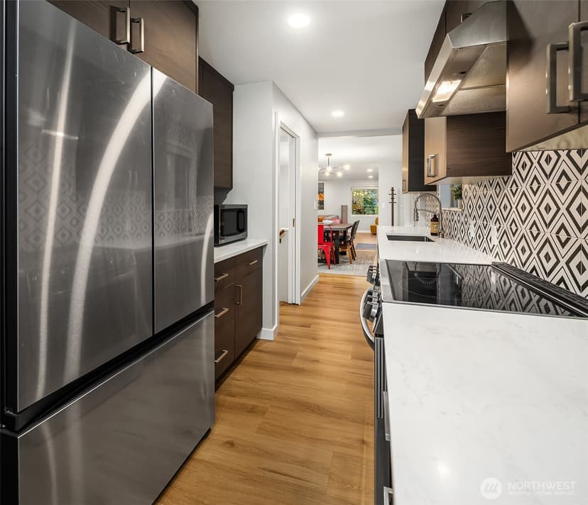 Property photo for 7515 Bagley Avenue N, Seattle photo 16