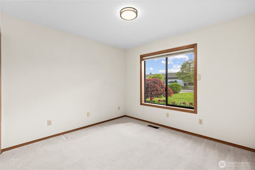 Property photo for 746 22nd Street SW, Puyallup photo 22