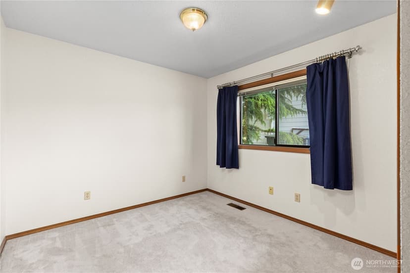 Property photo for 746 22nd Street SW, Puyallup photo 25