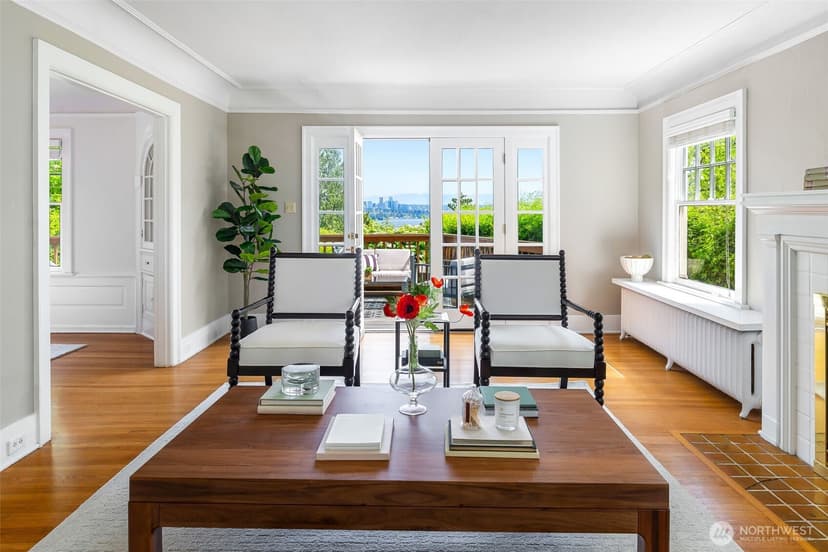 Property photo for 1112 35th Avenue, Seattle photo 6