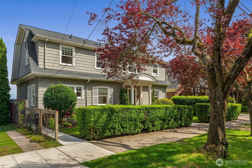 Property photo for 1112 35th Avenue, Seattle photo 2