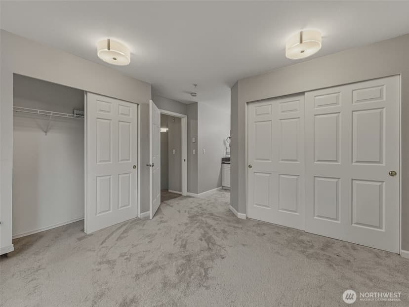 Property photo for 18501 SE Newport Way #H136, Issaquah photo 15