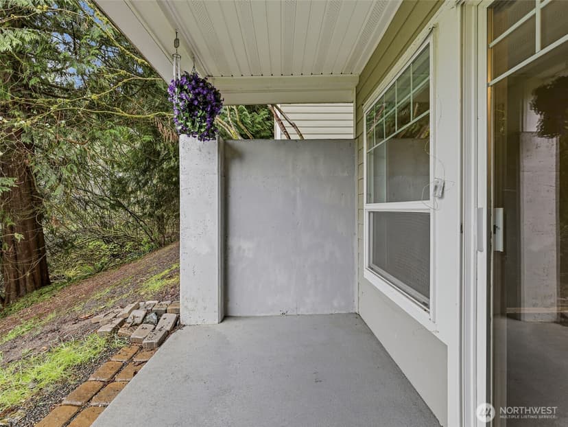 Property photo for 18501 SE Newport Way #H136, Issaquah photo 29